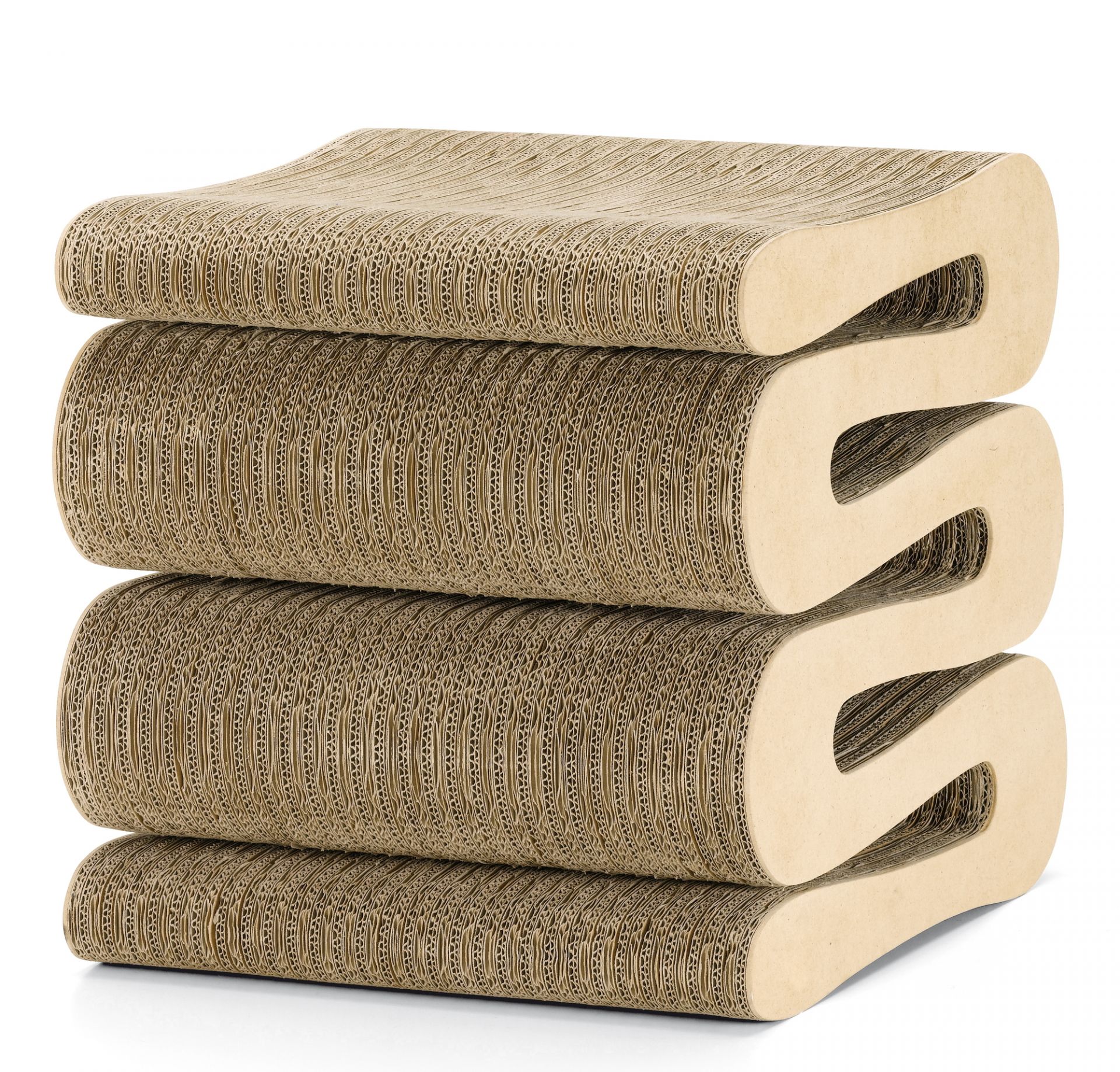 Vitra Wiggle Stool aus brauner Wellpappe, vierfach gestapelt, für Wohnzimmer und Büro.